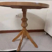 میز ۴ نفره کم جا شیک و تمیز قطر ۸۰ سانت