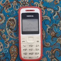 گوشی نوکیا1200 همراه کارتن و شارژر