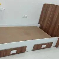 تخت خواب یک نفره و دراور