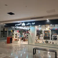دکور کامل مغازه کیف و کفش