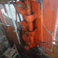 فروش آسانسور کارگاهی 2دوتن 700کیلوگرم بسیار سالم|ماشین‌آلات صنعتی|تهران, خلیج فارس|دیوار