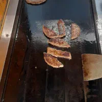 فرکار.وسطکار.نظافتچی بوفه فست فودی بین راهی