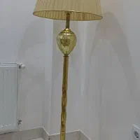 آباژور ایستاده سالنی طلایی با شید پارچه ای