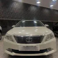 تویوتا اریون بی رنگ