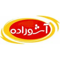 کارگر انبار جهت بارگیری و تخلیه ماشین حمل لبنیات