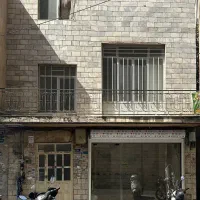 63-متر-خانه-و-مغازه-بر-تفرشی