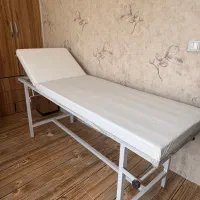 صندلی اصلاح و تخت معاینه