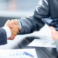 نیروی اداری خانم آشنا به افغانستان