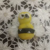 مجسمه زنبور