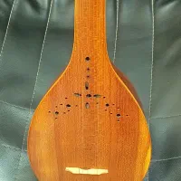 سه تار با مهر سازنده جناب مرادی