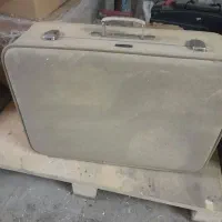 چمدان|کلکسیون اشیاء عتیقه|شهر ری, دولت‌آباد|دیوار