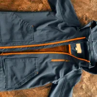 کاپشن|لباس|تهران, آهنگ|دیوار