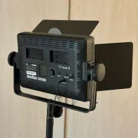 نور godox led500c به همراه پایه