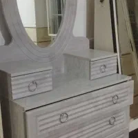 میز ارایشی