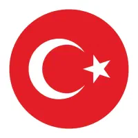کار آبیاری نهال در ترکیه