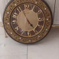 ساعت دیواری شیک در حد نو