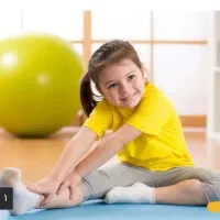 کمک مربی خانم ترجیحا مجرد باشگاه ورزشی کودکان