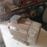 پنج عدد دینام ۵ نیم اسب اروپایی و چنی و موتوژن|ماشین‌آلات صنعتی|تهران, شهرک آسمان|دیوار