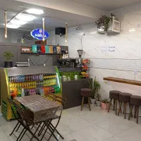 نیرو کار در کافه