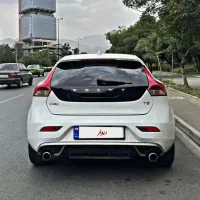 Volvo V40 R Design Plus 2014 سفید بدون رنگ|خودرو سواری و وانت|تهران, شهرک غرب|دیوار
