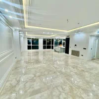 آپارتمان۱۷۶متر_۲پارکینگ_تکواحد_سوپرسازه_غرق در نور