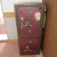 گاو صندوق دو طبقه