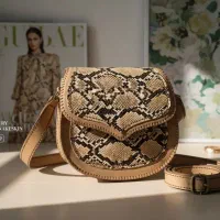 جادو یک ست کامل|کیف، کفش، کمربند|شیروان (خراسان), |دیوار