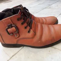 جفت کفش رنگ عسلی در حد نو