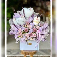 هدیه گل مصنوعی برای زایمان و نوزاد