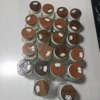 شیشه ی ادویه و ظرف نگهداری حبوبات و غیره