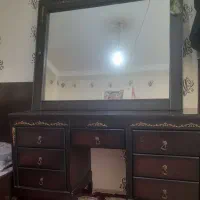 تخت دونفره ومیز آرایش