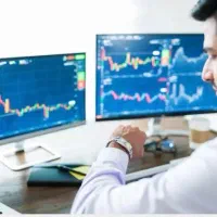 درآمد دلاری