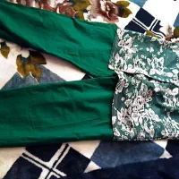 لباس|لباس|مشهد, تربیت (صدف)|دیوار