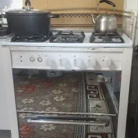 گازطرح فر کارکرده شعله هاش همه سالمه|اجاق گاز و لوازم برقی پخت‌وپز|مشهد, پورسینا|دیوار