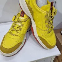 کتونی سرجیو وارداتی...در حد نو سایز ۴۲ بسیار شیک .|کیف، کفش، کمربند|رشت, منظریه|دیوار