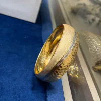 طلای۱۸عیار