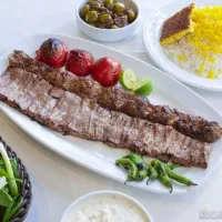 مغازه ۶۵متر غذاخوری/و ۵۰/ ۱۵/متری/ مشاغل دیگر