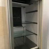 یخچال ویترینی|کافی‌شاپ و رستوران|رشت, دروازه لاکان|دیوار