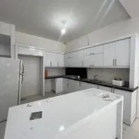 آپارتمان/صفر لوکیشن عالی / شیک /رهن کامل