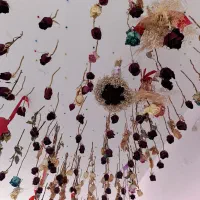 گل رز|گل مصنوعی|فردوس (خراسان), |دیوار