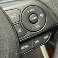 تویوتا کرولا کراس هیبرید2000