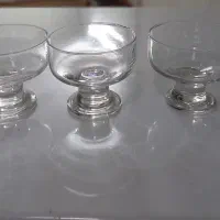 بستنی خوری پایه دار