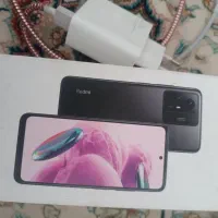 گوشی سالم  و تمیز بدون خط و خش