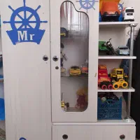 تخت خواب و کمد کودک