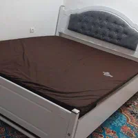 تخت خواب همراه با تشک رویال جنس عالی وتمیز نو|تشک تختخواب|اهواز, سپیدار|دیوار
