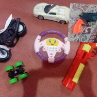 تعدادی اسباب بازی واسه معاوضه با پوشک بچه