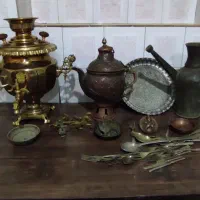 این جنس و عتیقه های نایاب و قدیمی یکجابه فروش رسد
