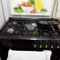 اجاق گاز طرح فر آلتون، میز تخت پرده فرش