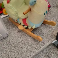 صندلی راحتی و بازی کودک