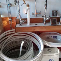 لوله کشی تعمیرات ونصب شیر الات پمپ اب ابگرمکن|خدمات پیشه و مهارت|رشت, فلسطین|دیوار